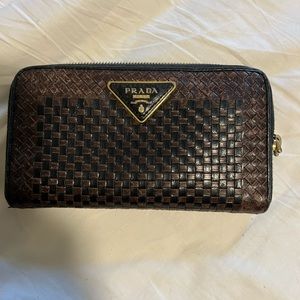 Vintage original PRADA unisex genuine leather wallet.